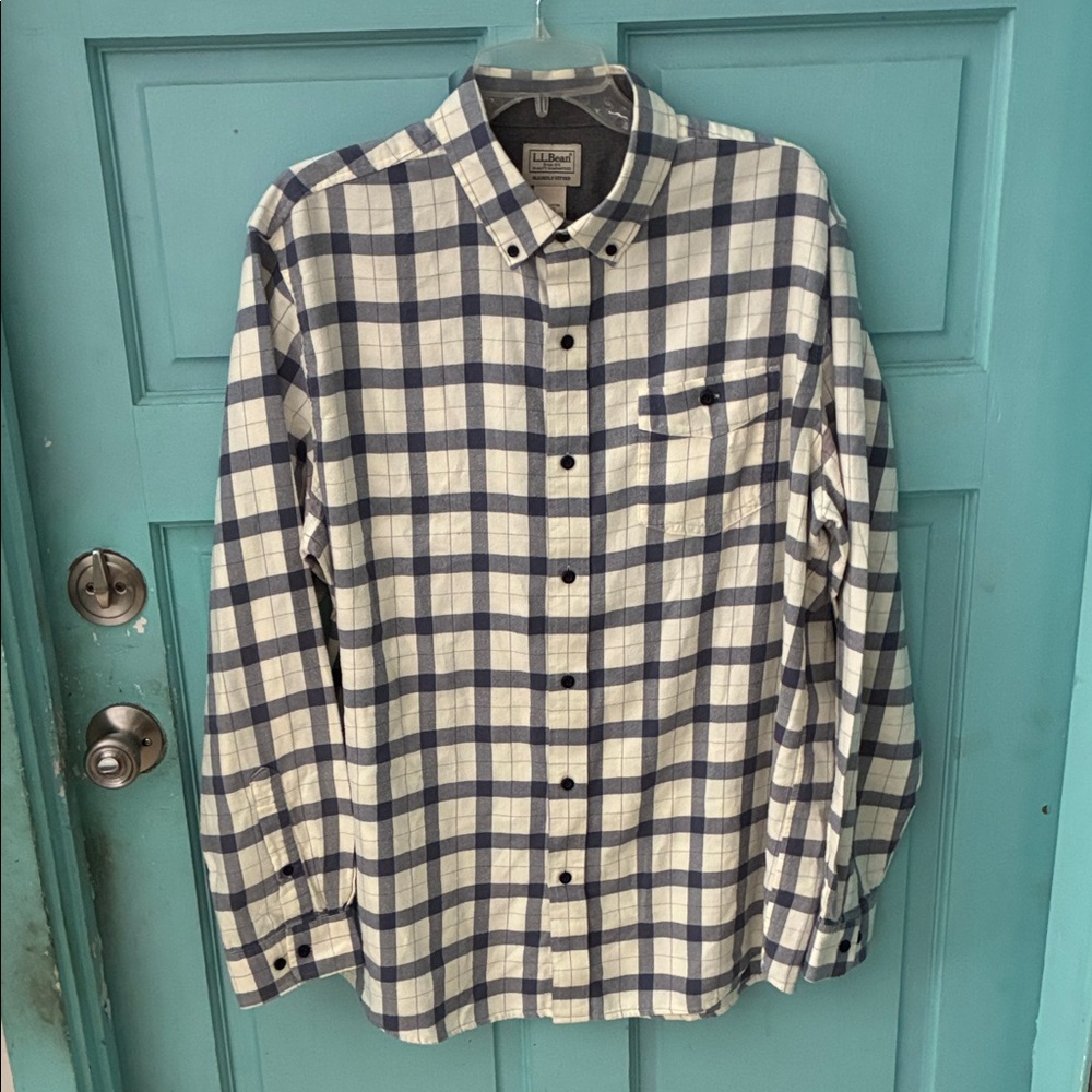 BLOW OUT SALE!LL Bean men’s exclusive Men’s scotch plaid long sleeve shirt.NWOT. - Picture 1 of 5